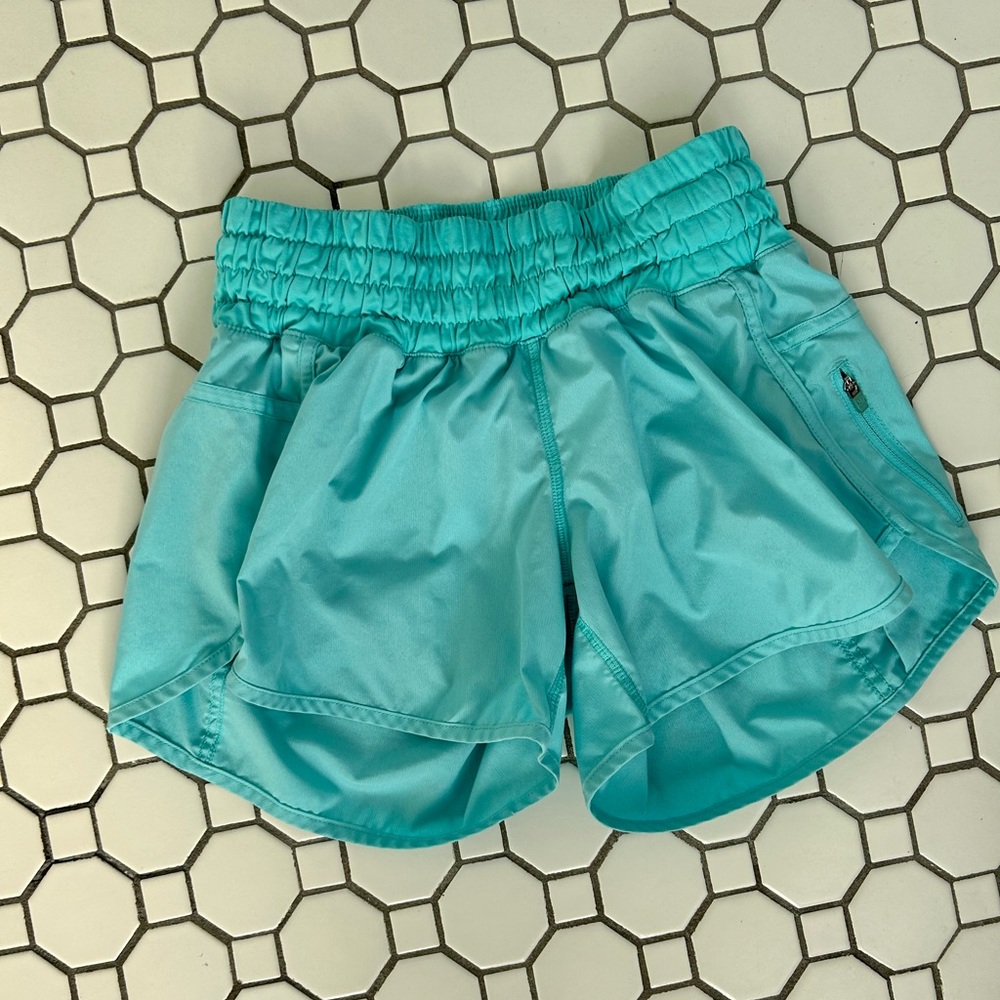 Lululemon tracker shorts